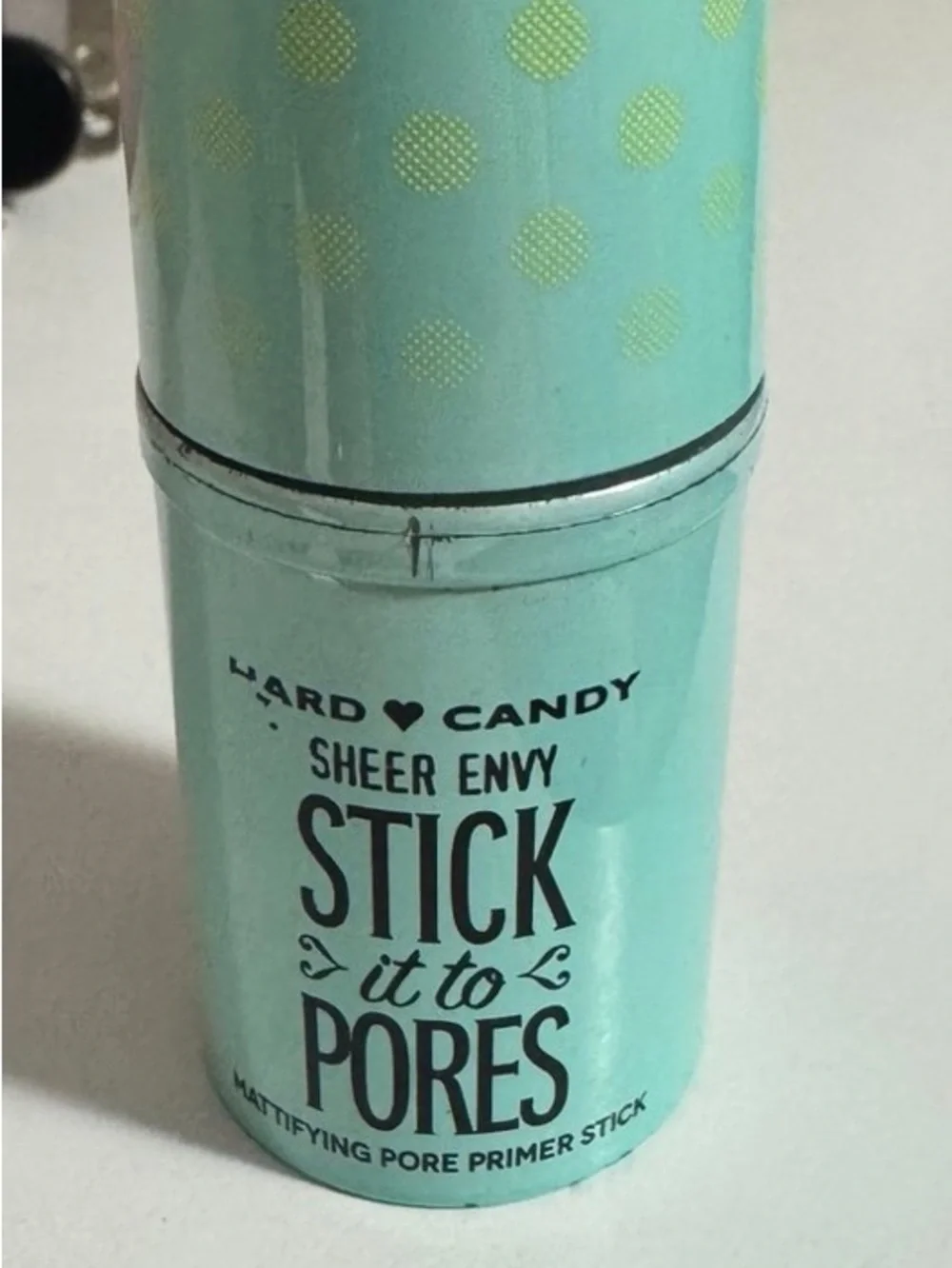 Hard Candy pore primer stick